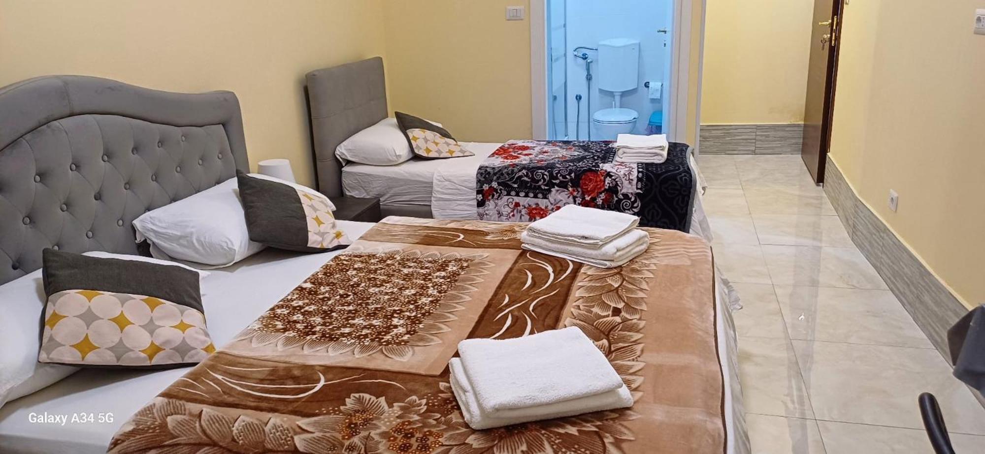 ローマ Termini Gioberti Bed & Breakfast エクステリア 写真