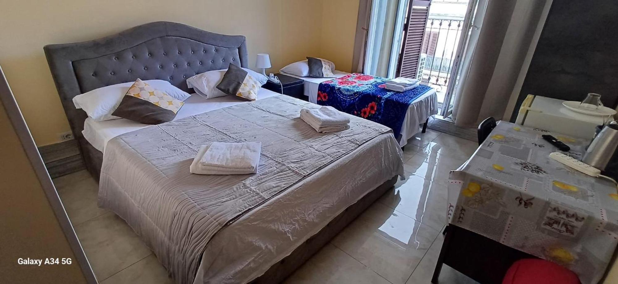 ローマ Termini Gioberti Bed & Breakfast エクステリア 写真